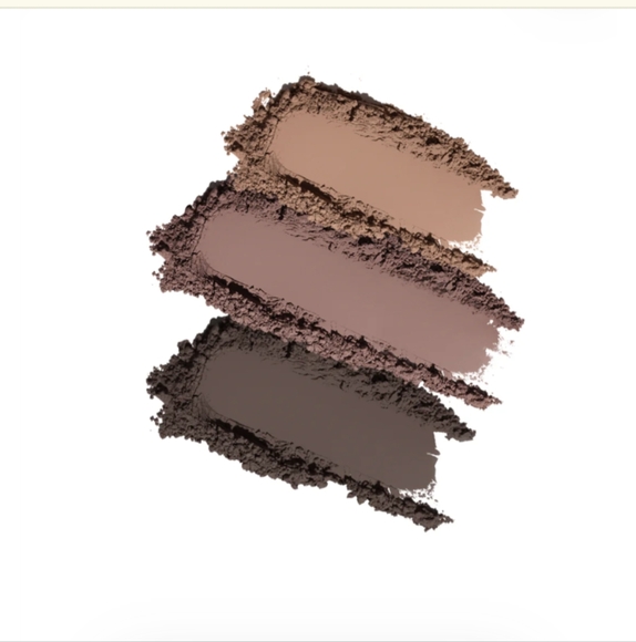 BNIB Flower Knows Eyebrow Pallet - Apricots Rosé - Picture 3 of 3